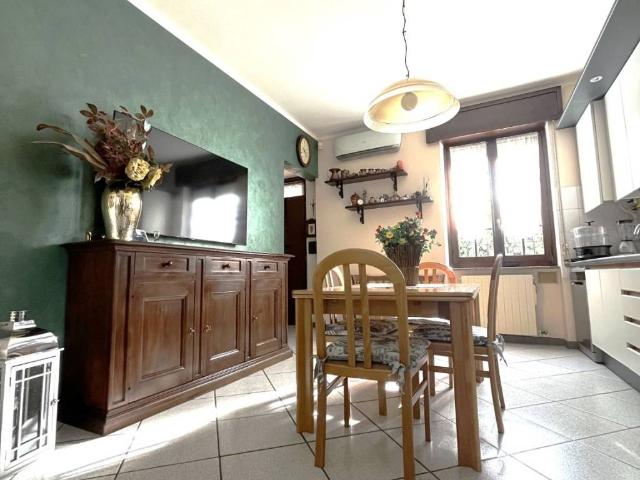 Appartamento in vendita a Pero MI