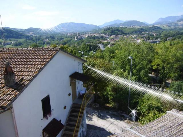 Appartamento in vendita a Pergola PU