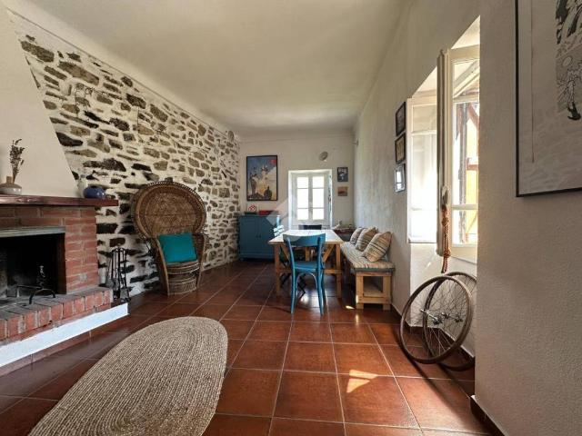 Casa indipendente in vendita a Perinaldo IM