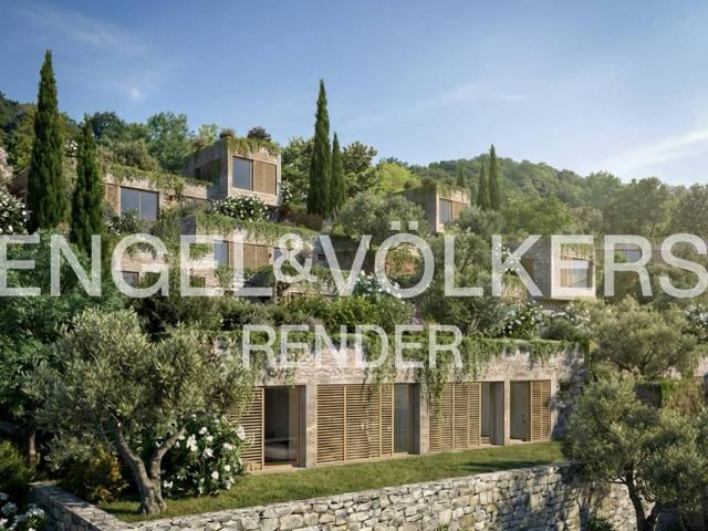 Appartamento in vendita a Varenna LC