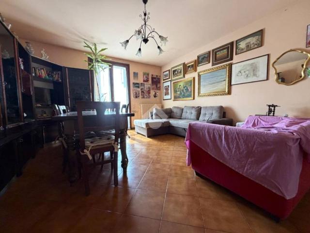 Appartamento in vendita a Persico Dosimo CR