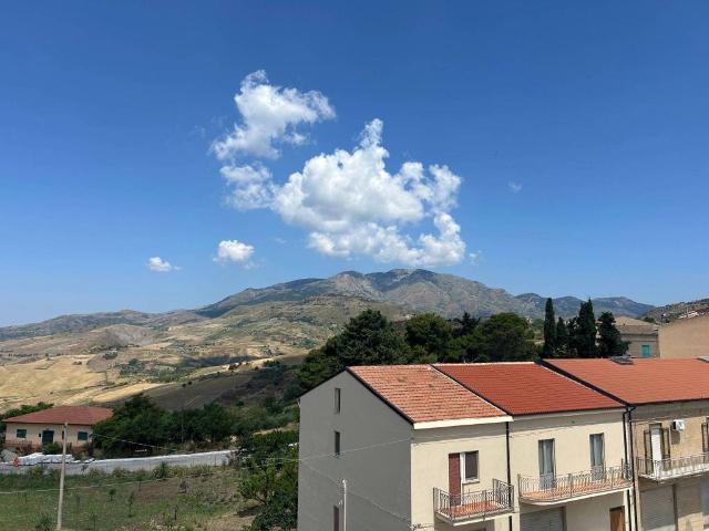 Appartamento in vendita a Petralia Soprana PA
