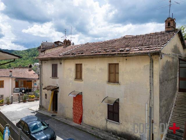 Appartamento in vendita a Petrella Salto RI