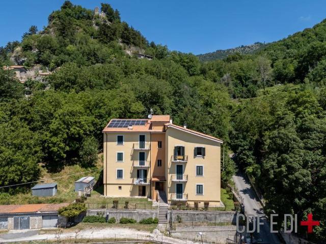 Appartamento in vendita a Petrella Salto RI
