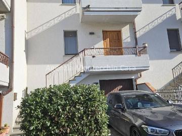 Appartamento in vendita a Petriano PU