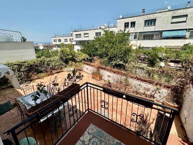 Appartamento in vendita a Piano di Sorrento NA