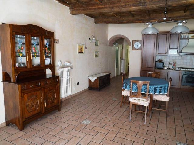 Appartamento in vendita a Piansano VT