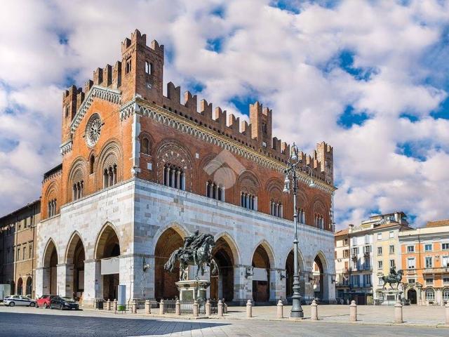 Appartamento in vendita a Piacenza PC