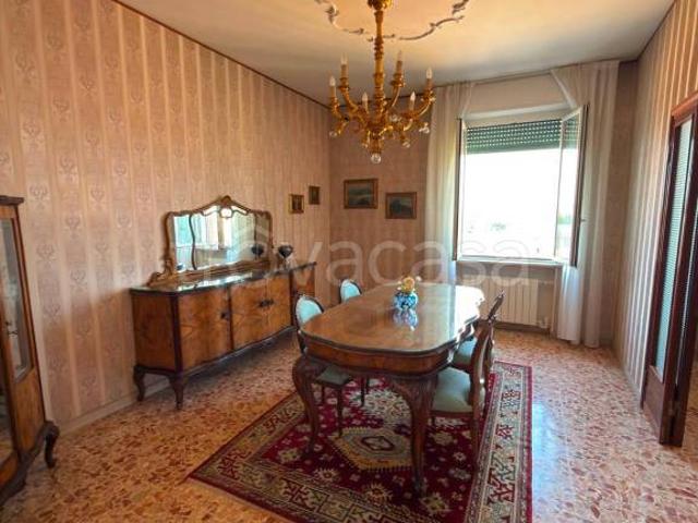 Appartamento in vendita a Piacenza via Camicia, Piazzale Milano Stazione