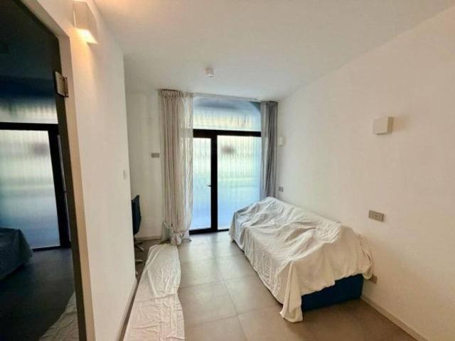 Appartamento in vendita a Piacenza