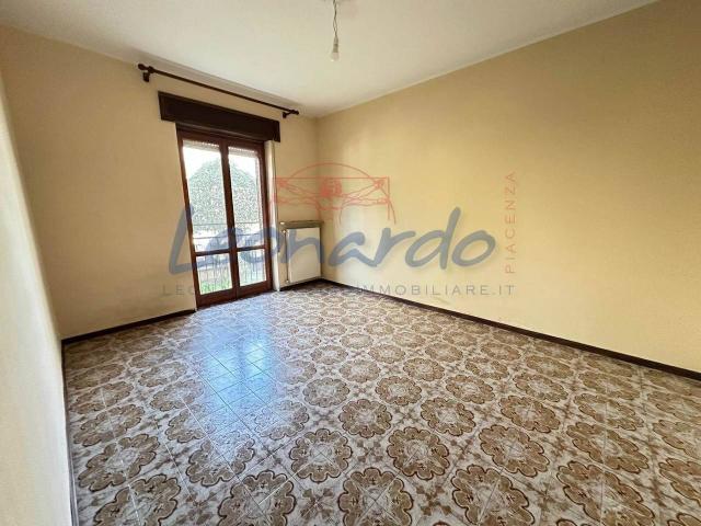 Appartamento in vendita a Piacenza