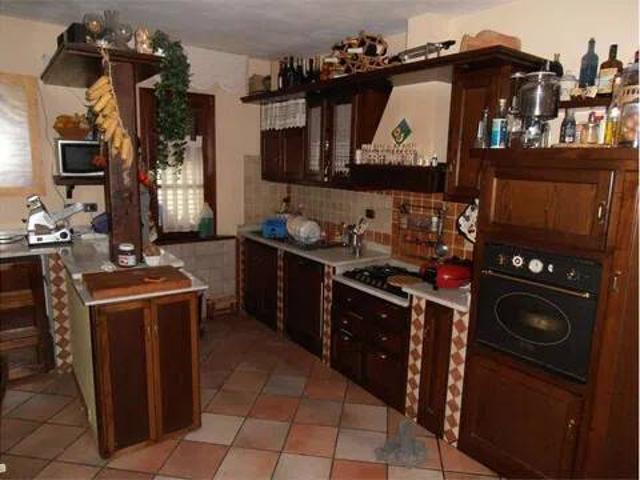 Appartamento in vendita a Piazza al Serchio LU
