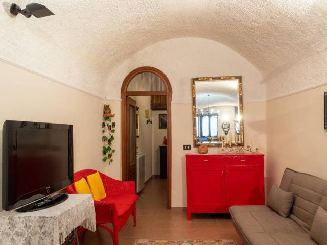 Appartamento in vendita a Pigna IM