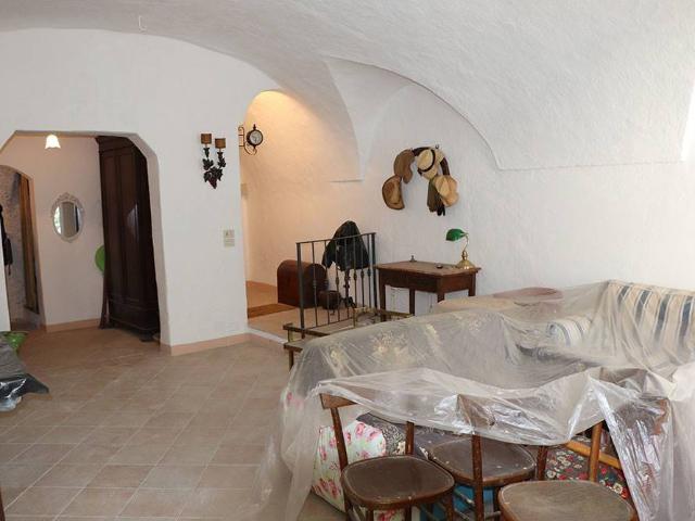 Appartamento in vendita a Pigna IM