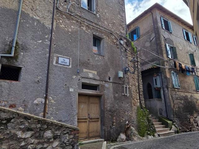 Appartamento in vendita a Piglio FR