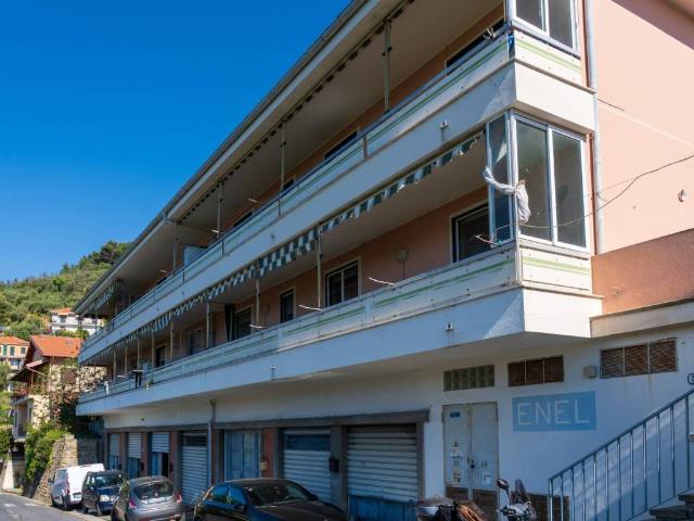 Appartamento in vendita a Pietrabruna IM