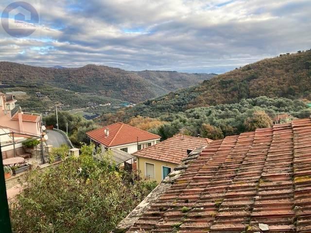Appartamento in vendita a Pietrabruna IM