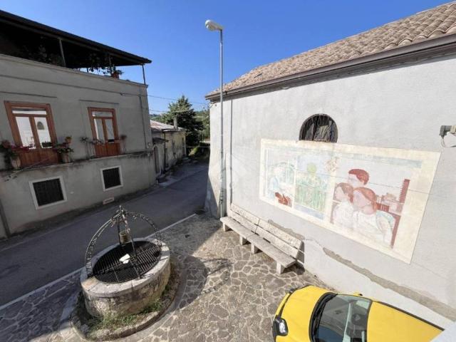 Appartamento in vendita a Pietradefusi AV