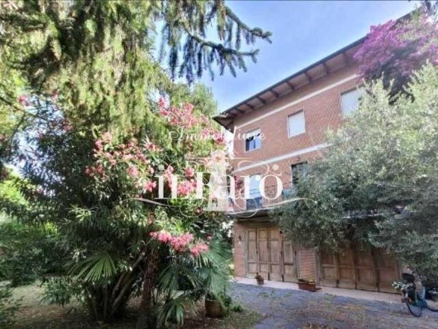 Appartamento in vendita a Pietrasanta LU