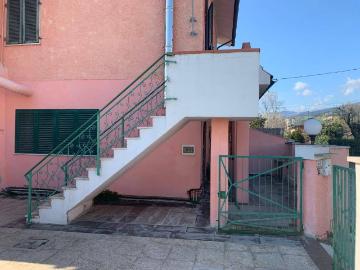 Appartamento in vendita a Strettoia