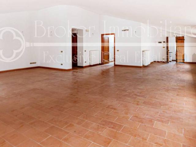 Appartamento in vendita a Pietrasanta LU