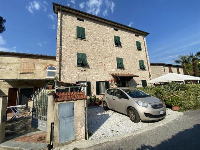 Appartamento in vendita a Pietrasanta