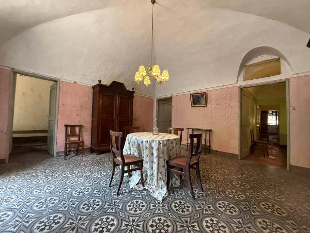 Appartamento in vendita a Pieve di Teco IM