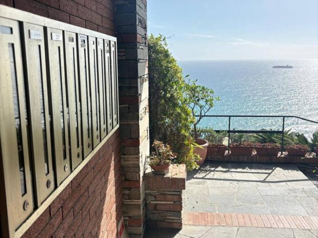 Appartamento in vendita a Pieve Ligure GE