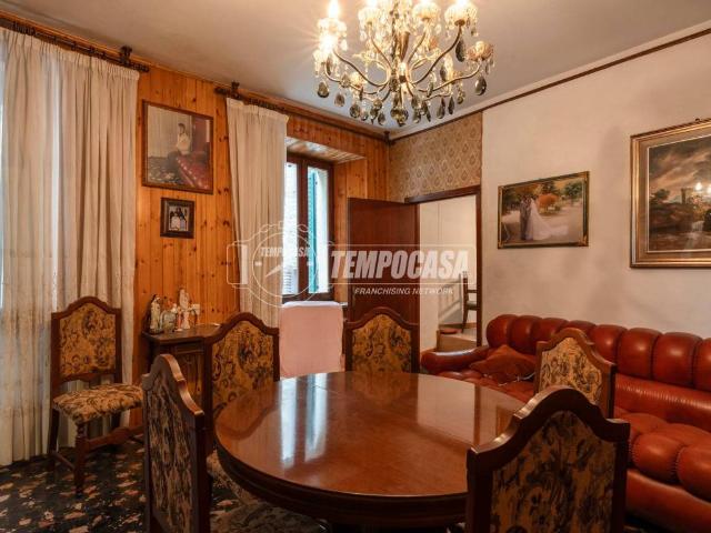 Appartamento in vendita a Pioraco MC