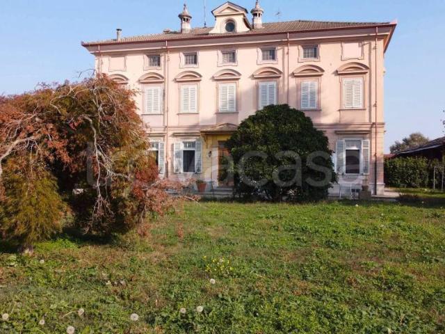 Appartamento in vendita a Pinerolo via Valentino 43, Riva Di Pinerolo