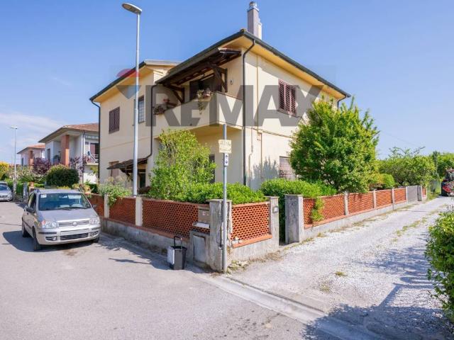 Appartamento in vendita a Pisa PI