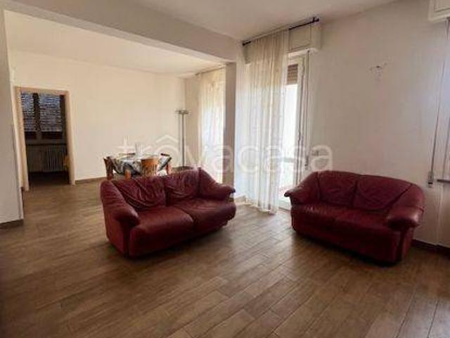Appartamento in vendita a Pistoia via Gianni Metello, 26, Pistoia Ovest