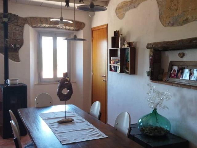 Appartamento in vendita a Pitigliano GR