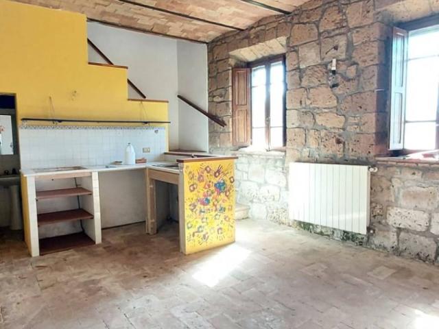 Appartamento in vendita a Pitigliano GR