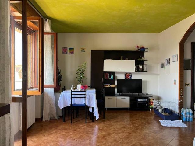 Appartamento in vendita a Pizzighettone CR