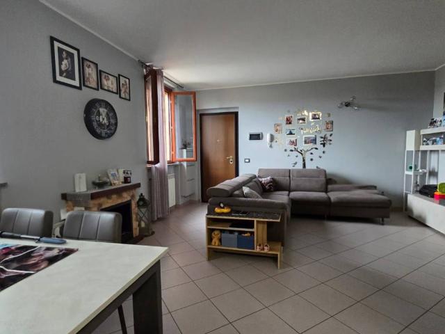 Appartamento in vendita a Pizzighettone CR