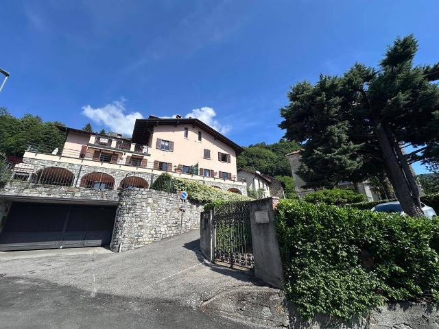 Appartamento in vendita a Plesio CO