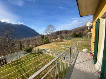 Appartamento in vendita a Plesio CO
