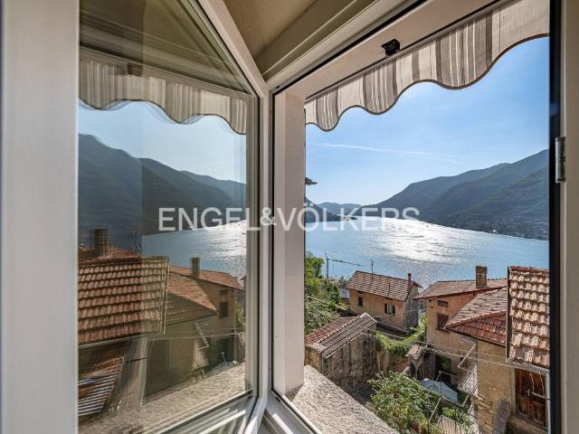 Appartamento in vendita a Pognana Lario CO