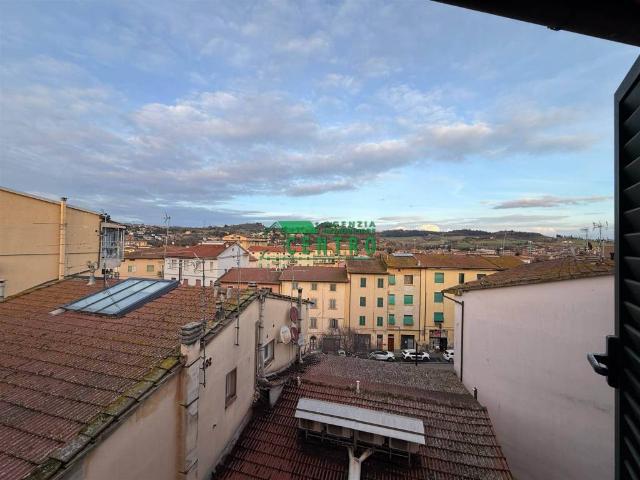 Appartamento in vendita a Poggibonsi SI