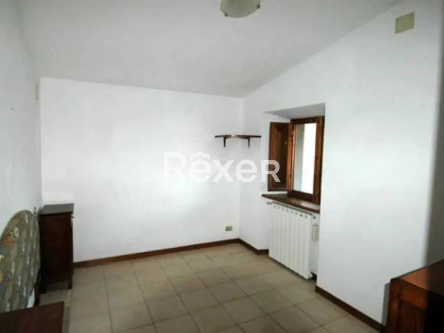 Appartamento in vendita a Camporgiano LU
