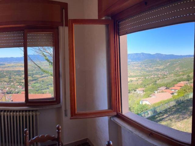 Appartamento in vendita a Poggio Bustone RI