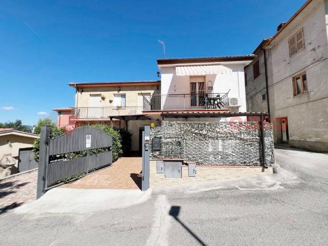 Appartamento in vendita a Poggio Bustone RI