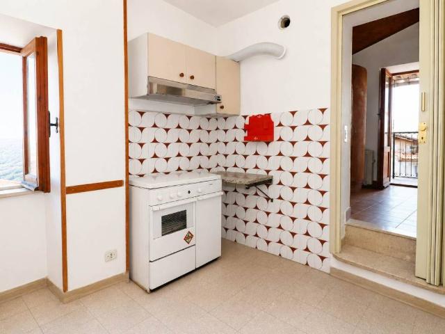 Appartamento in vendita a Poggio Catino RI