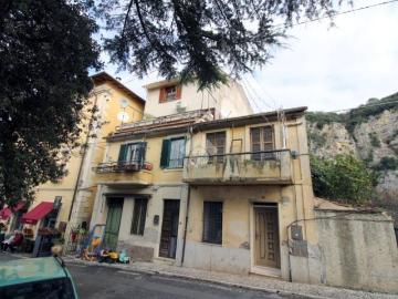 Appartamento in vendita a Poggio Catino RI