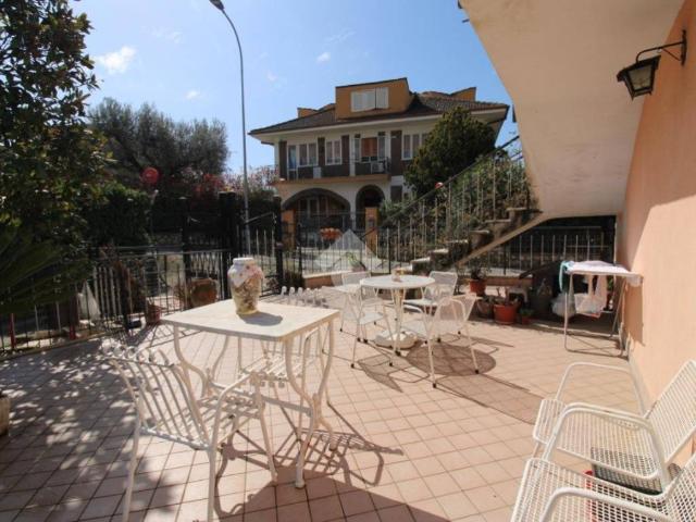 Casa indipendente in vendita a Poggio Mirteto RI