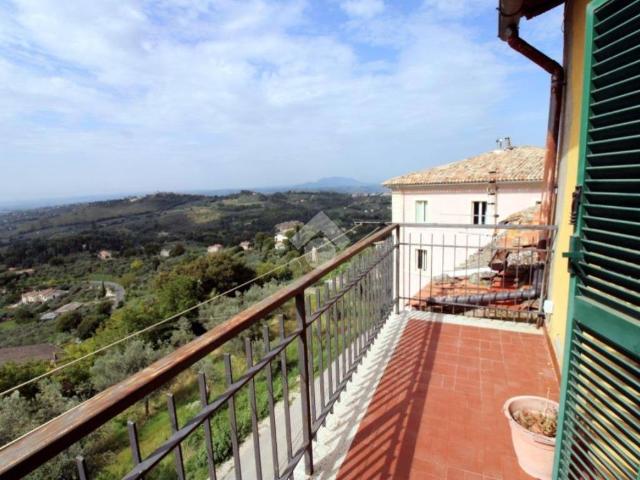 Appartamento in vendita a Poggio Mirteto RI