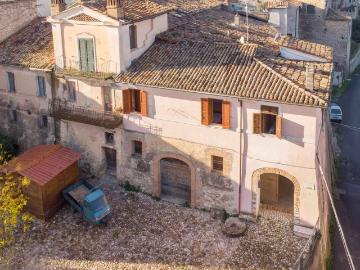 Appartamento in vendita a Poggio Mirteto RI