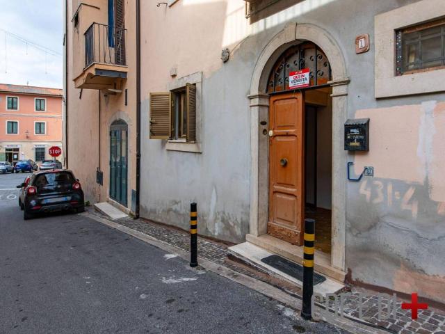 Appartamento in vendita a Poggio Moiano RI