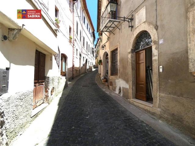 Appartamento in vendita a Poggio Nativo RI